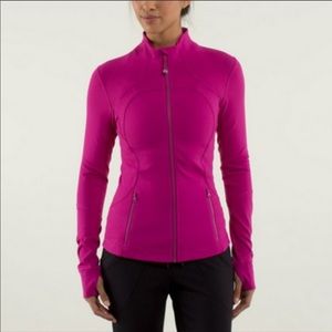 Lululemon Forme Jacket II Raspberry Size 8